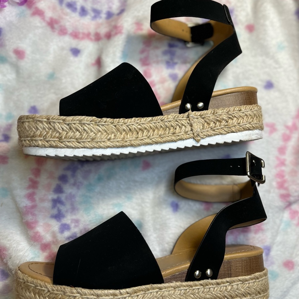 Black Sandals